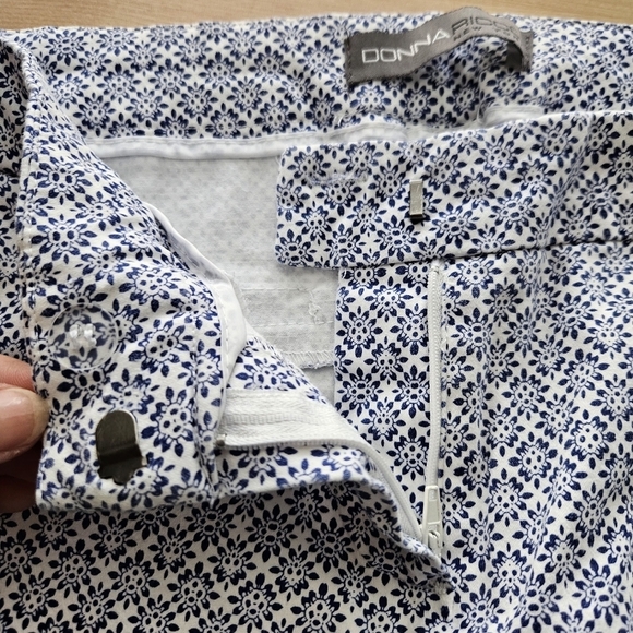 Donna Ricco NY Blue White Print Flat Front Lightweight Pants Size 10 - Picture 5 of 11